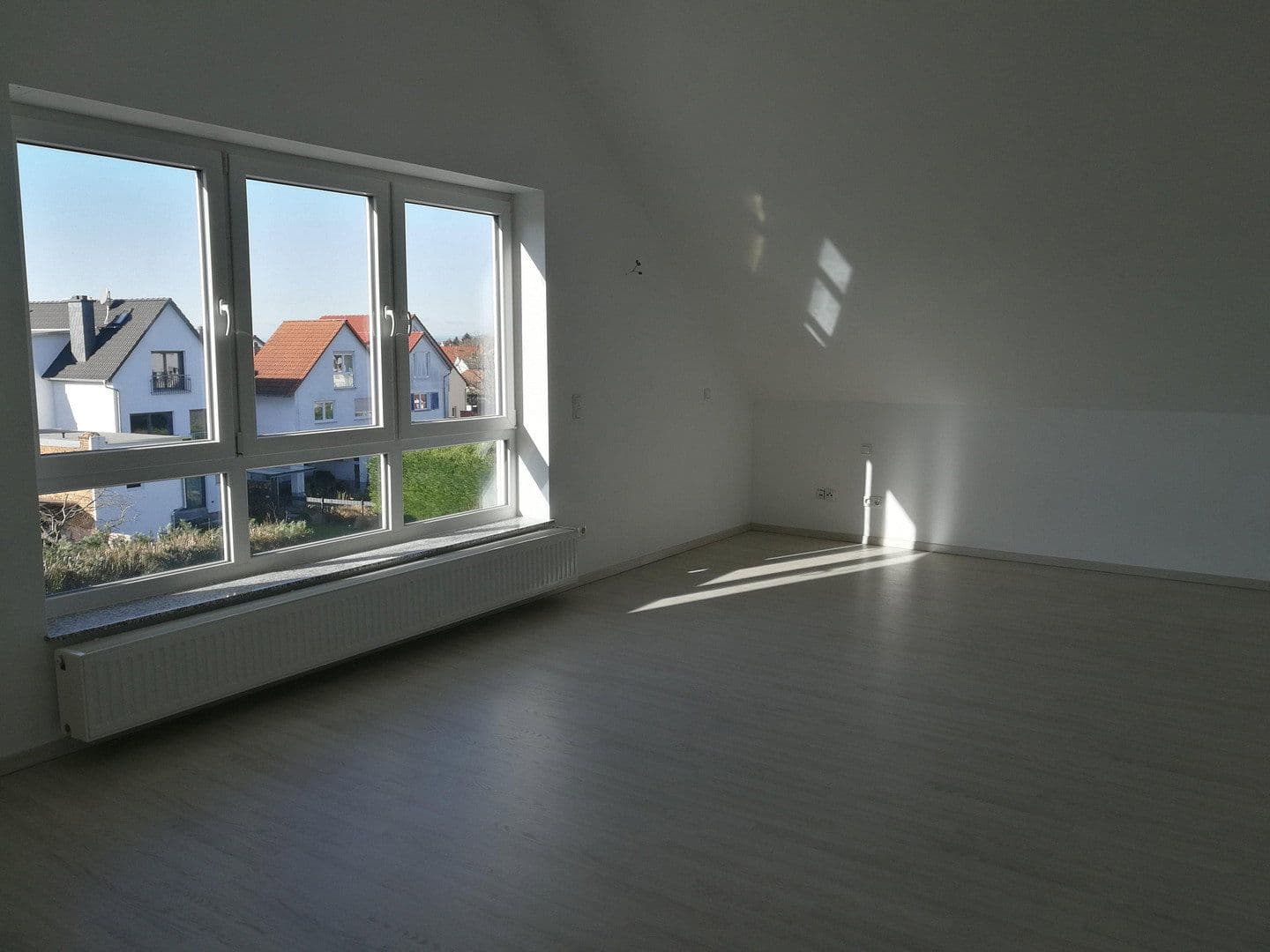 Pronájem bytu 3+1 140 m², Langen, Hessen Pronájem bytu 3+1 140 m², Langen, Hessen