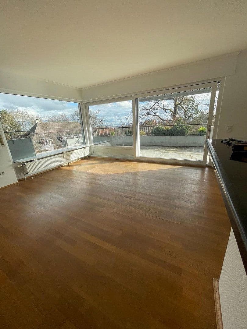 Prodej bytu 2+1 64 m², Jaminstrasse 2b, Kronberg im Taunus, Hessen Prodej bytu 2+1 64 m², Jaminstrasse 2b, Kronberg im Taunus, Hessen