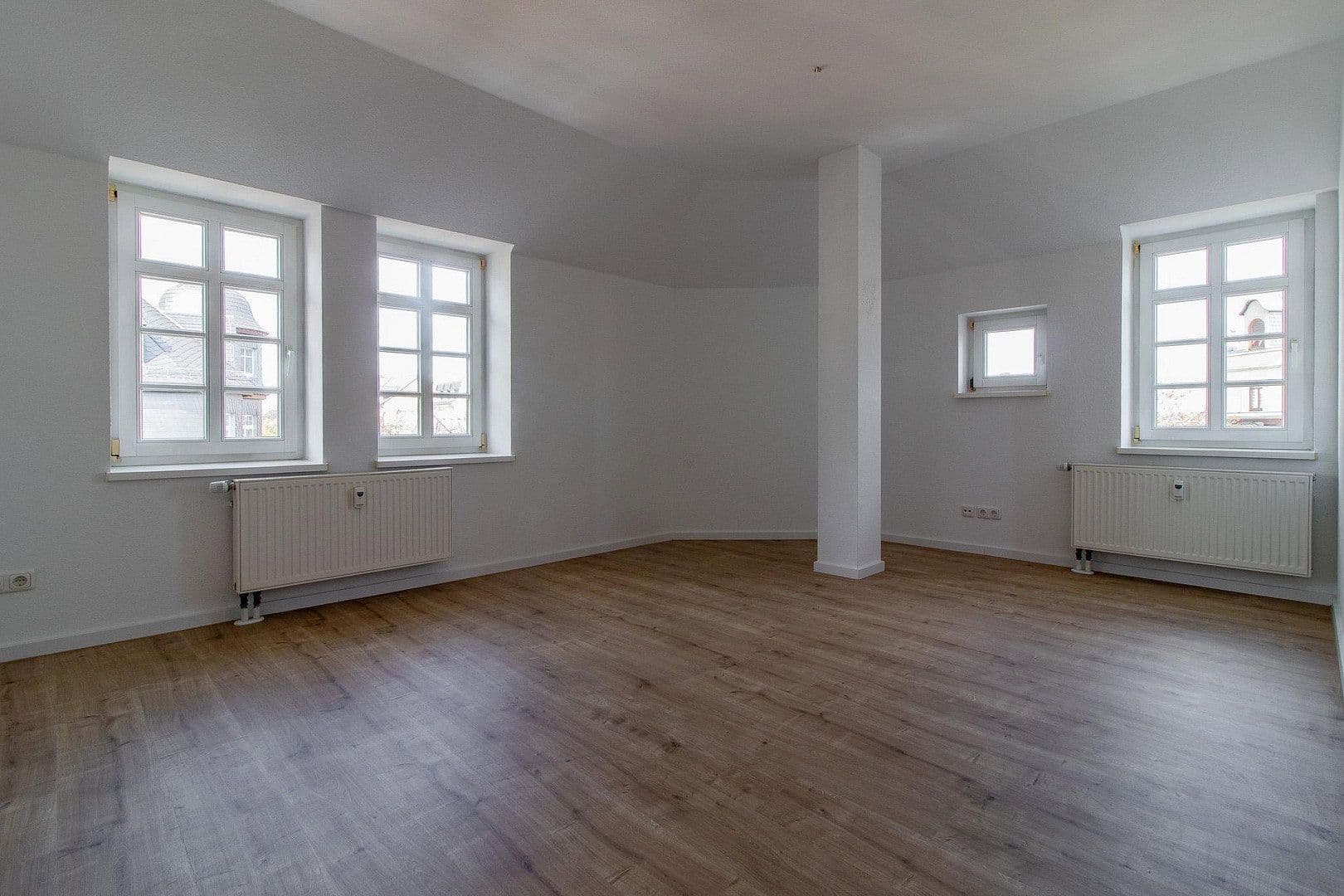 Pronájem bytu 2+1 57 m², Agricolastr. 67, Chemnitz, Sasko Pronájem bytu 2+1 57 m², Agricolastr. 67, Chemnitz, Sasko