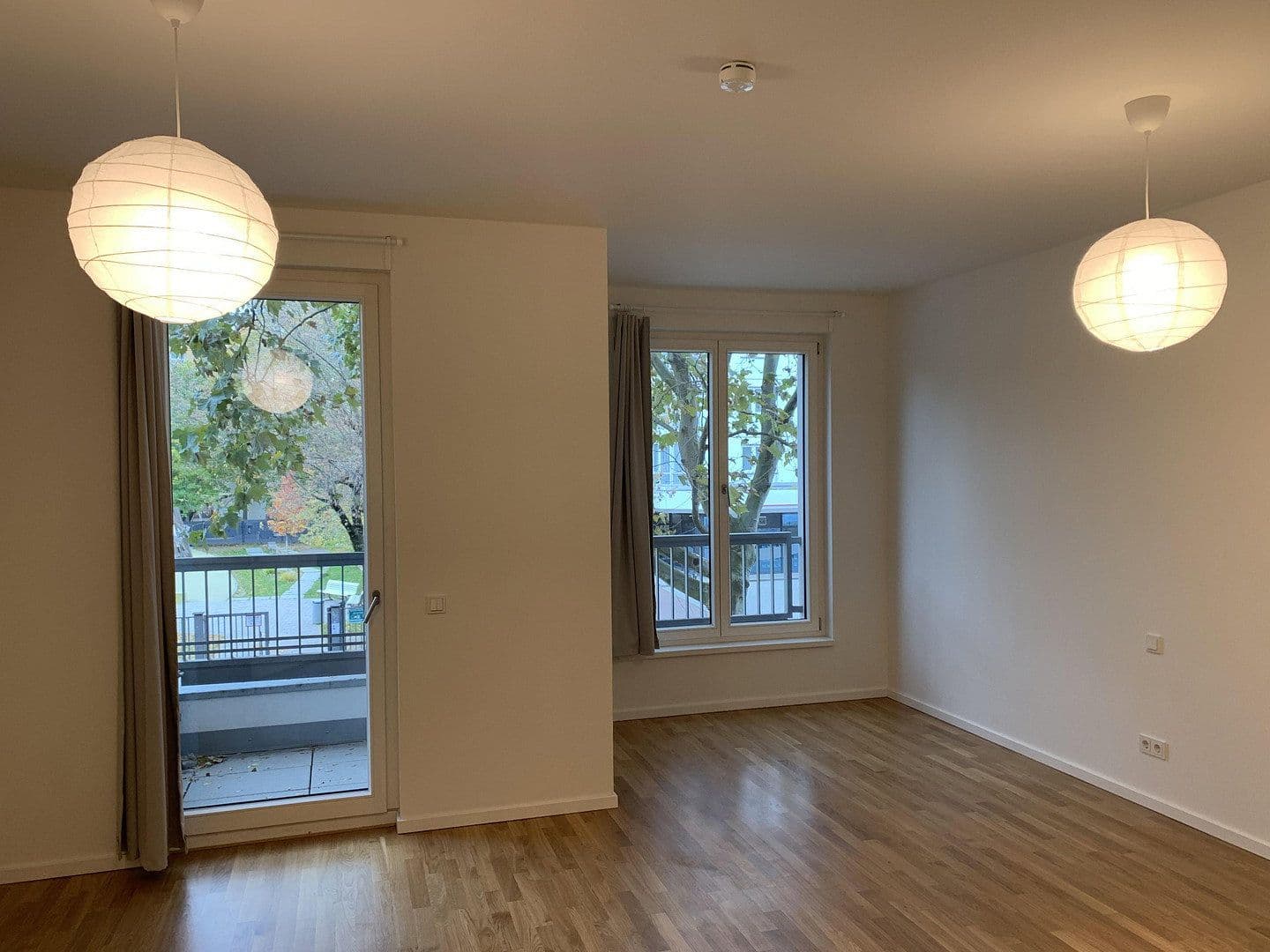 Pronájem bytu 3+1 84 m², Else-Lasker-Schüler-Str. 6, Berlin, Berlín Pronájem bytu 3+1 84 m², Else-Lasker-Schüler-Str. 6, Berlin, Berlín