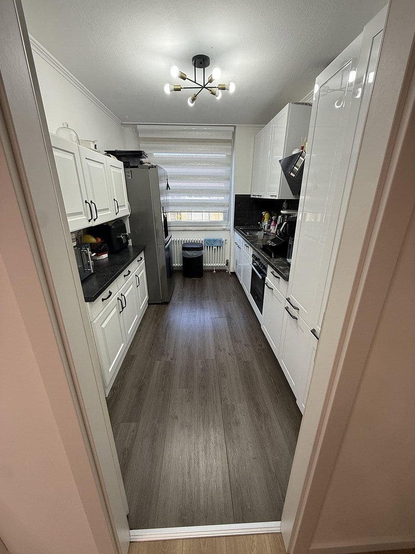 Pronájem bytu 5+1 125 m², Nosthoffenstraße 53, Düsseldorf, Severní Porýní-Vestfálsko Pronájem bytu 5+1 125 m², Nosthoffenstraße 53, Düsseldorf, Severní Porýní-Vestfálsko