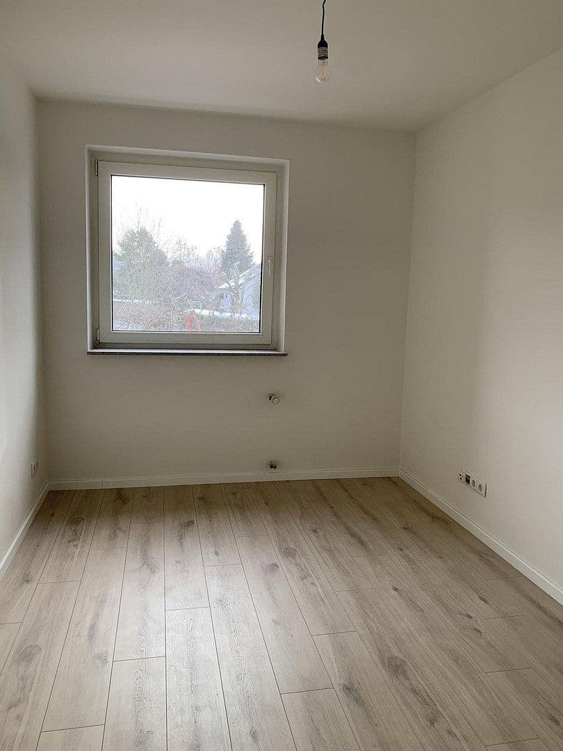 Pronájem bytu 4+1 88 m², Lindenstrasse 91, Henstedt-Ulzburg, Šlesvicko-Holštýnsko Pronájem bytu 4+1 88 m², Lindenstrasse 91, Henstedt-Ulzburg, Šlesvicko-Holštýnsko