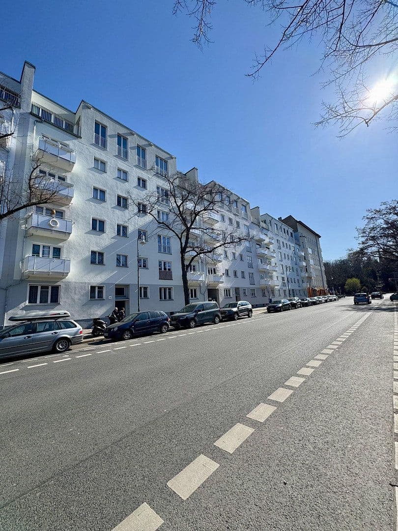 Prodej bytu 1+1 27 m², Großbeerenstraße 45, Berlin, Berlín Prodej bytu 1+1 27 m², Großbeerenstraße 45, Berlin, Berlín