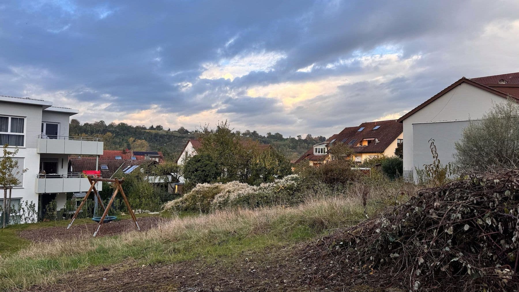 Prodej pozemku 254 m², Unterriexingen, Markgröningen, Bádensko-Württembersko Prodej pozemku 254 m², Unterriexingen, Markgröningen, Bádensko-Württembersko