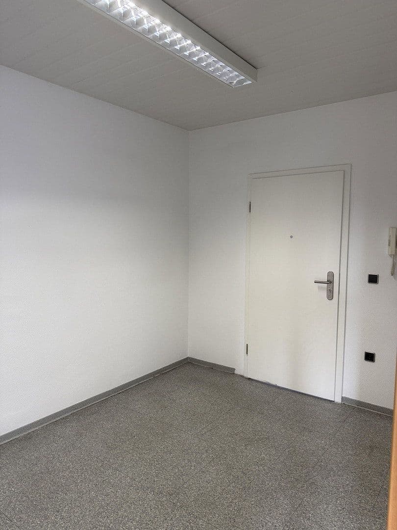 Pronájem kanceláře 130 m², Bergisch Gladbach, Severní Porýní-Vestfálsko Pronájem kanceláře 130 m², Bergisch Gladbach, Severní Porýní-Vestfálsko