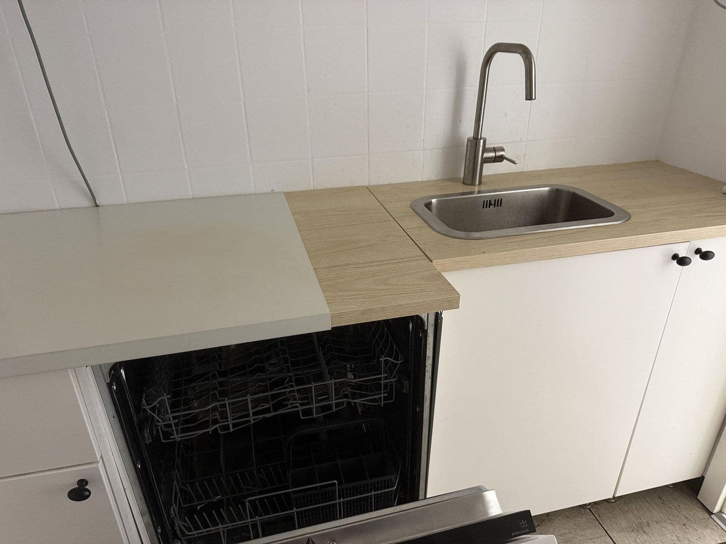 Pronájem kanceláře 130 m², Bergisch Gladbach, Severní Porýní-Vestfálsko Pronájem kanceláře 130 m², Bergisch Gladbach, Severní Porýní-Vestfálsko