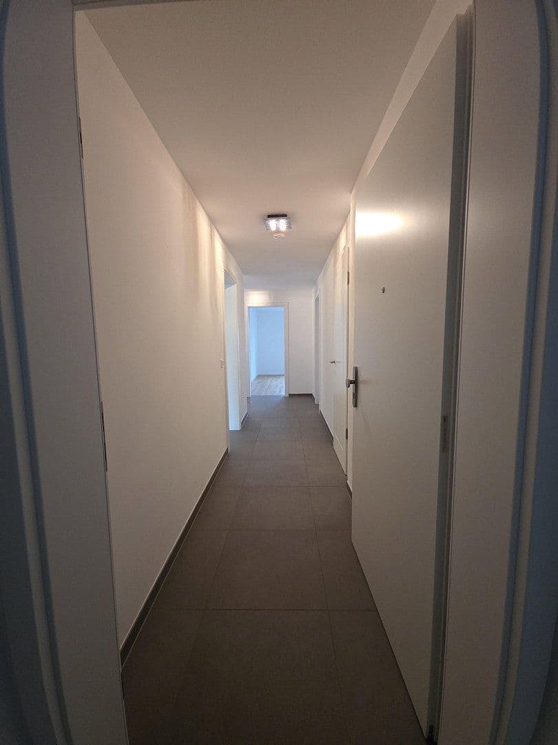 Pronájem bytu 3+1 110 m², Hilden, Severní Porýní-Vestfálsko Pronájem bytu 3+1 110 m², Hilden, Severní Porýní-Vestfálsko