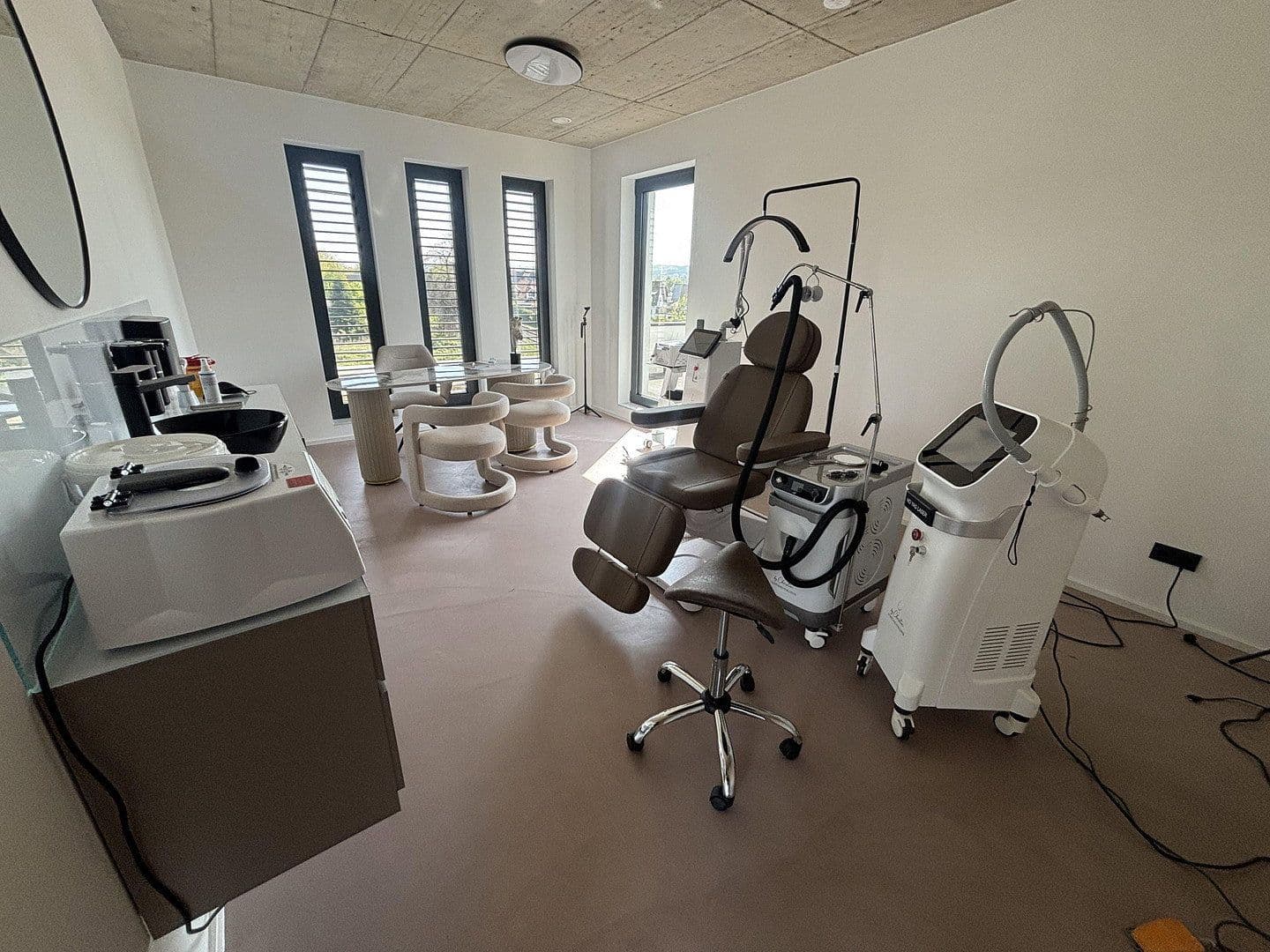 Pronájem kanceláře 550 m², Sankt Augustin, Severní Porýní-Vestfálsko Pronájem kanceláře 550 m², Sankt Augustin, Severní Porýní-Vestfálsko