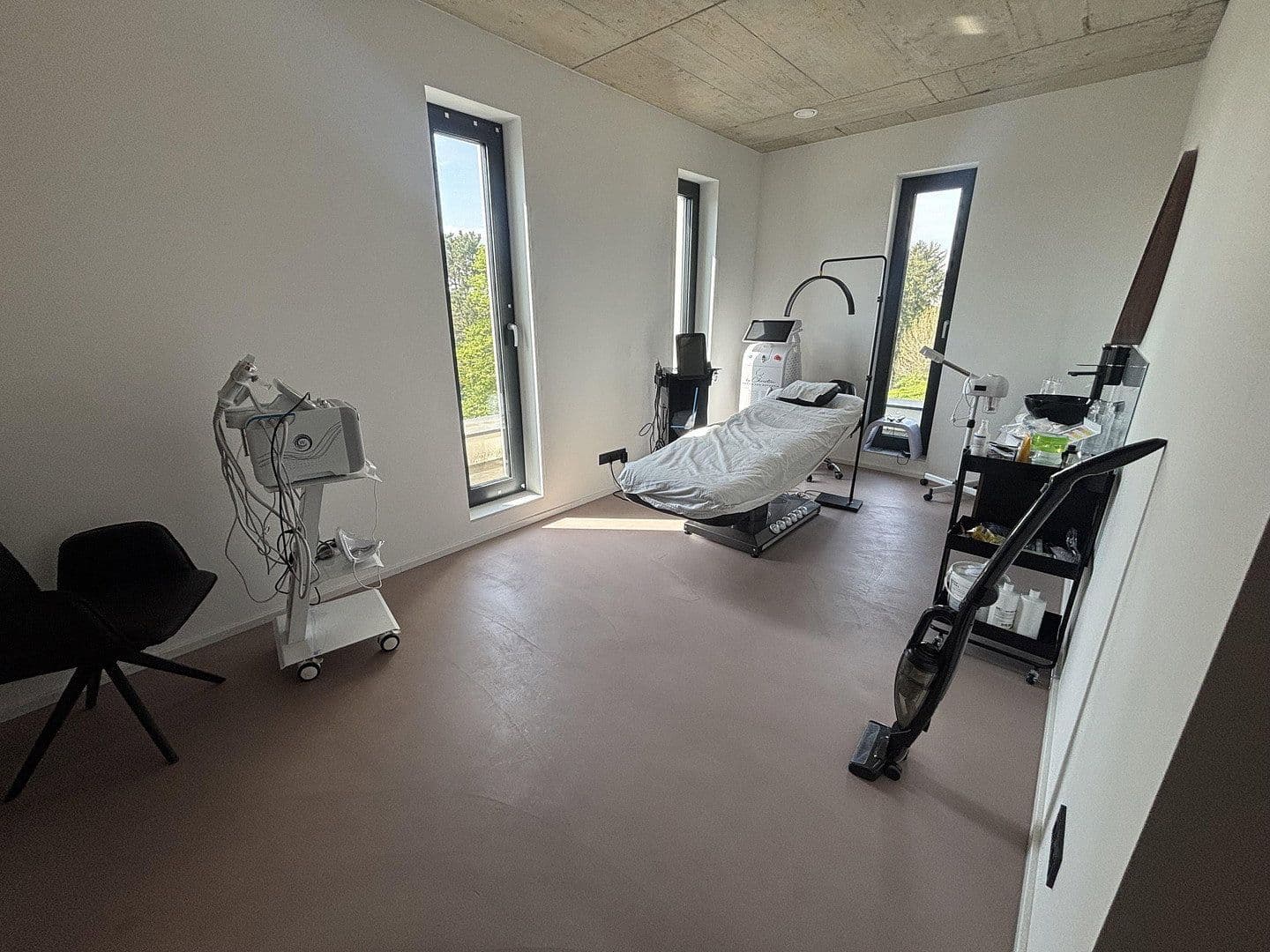 Pronájem kanceláře 550 m², Sankt Augustin, Severní Porýní-Vestfálsko Pronájem kanceláře 550 m², Sankt Augustin, Severní Porýní-Vestfálsko