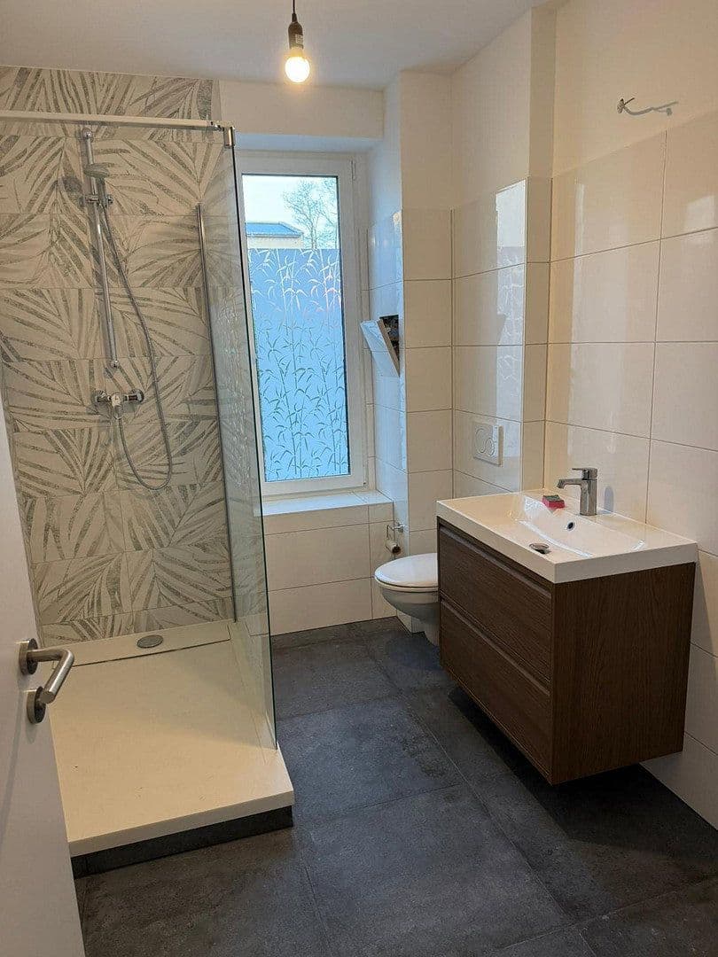 Pronájem bytu 4+1 80 m², Köpenicker Straße 32, Berlin, Berlín Pronájem bytu 4+1 80 m², Köpenicker Straße 32, Berlin, Berlín