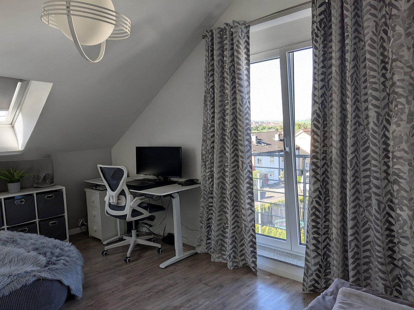 Prodej bytu 4+1 110 m², Hofgartenstraße 57, Neuenstadt am Kocher, Bádensko-Württembersko Prodej bytu 4+1 110 m², Hofgartenstraße 57, Neuenstadt am Kocher, Bádensko-Württembersko