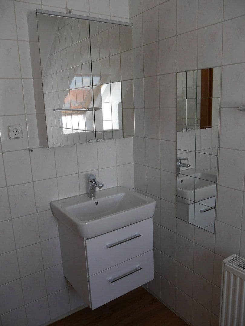 Pronájem domu 160 m², pozemek 645 m², Bergstr. 15, Berg im Gau, Bavorsko Pronájem domu 160 m², pozemek 645 m², Bergstr. 15, Berg im Gau, Bavorsko