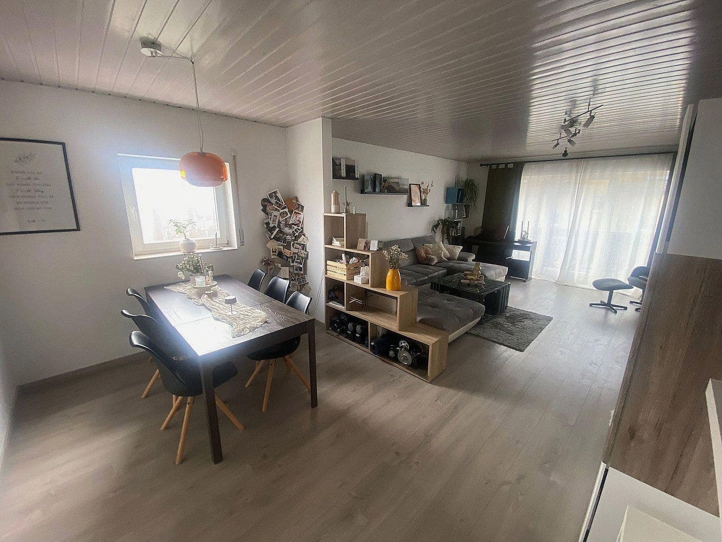 Pronájem bytu 3+1 80 m², Händelstraße 2, Wilkau-Haßlau, Sasko Pronájem bytu 3+1 80 m², Händelstraße 2, Wilkau-Haßlau, Sasko
