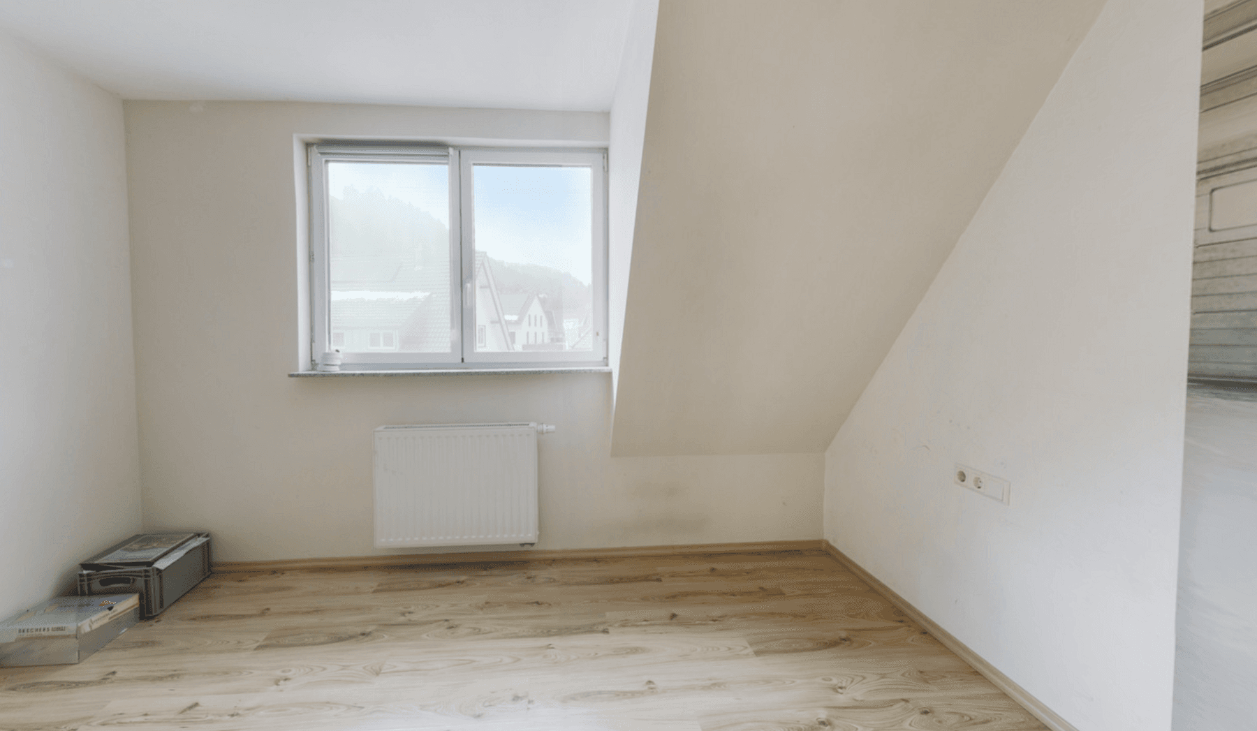 Pronájem bytu 4+1 100 m², Mühlweg 5, Epfendorf, Bádensko-Württembersko Pronájem bytu 4+1 100 m², Mühlweg 5, Epfendorf, Bádensko-Württembersko