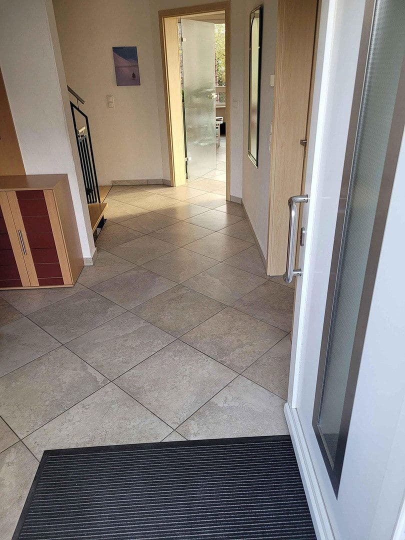 Prodej domu 187 m², pozemek 310 m², Oberstenfeld, Bádensko-Württembersko Prodej domu 187 m², pozemek 310 m², Oberstenfeld, Bádensko-Württembersko