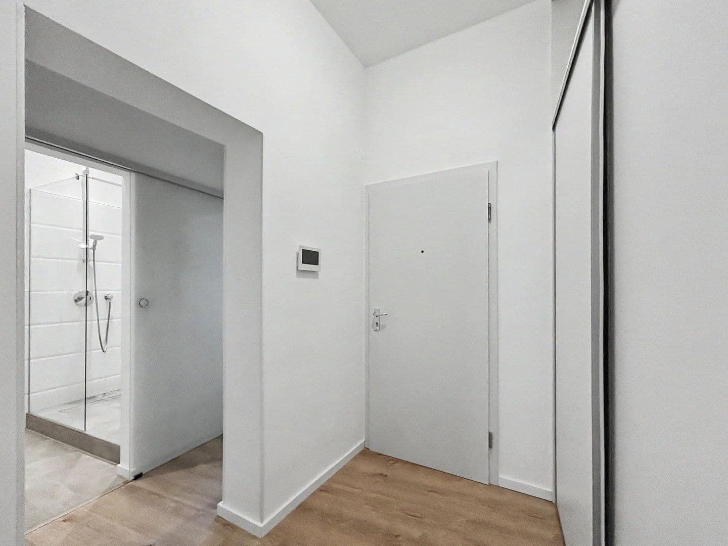 Pronájem bytu 2+1 40 m², Köln, Severní Porýní-Vestfálsko Pronájem bytu 2+1 40 m², Köln, Severní Porýní-Vestfálsko