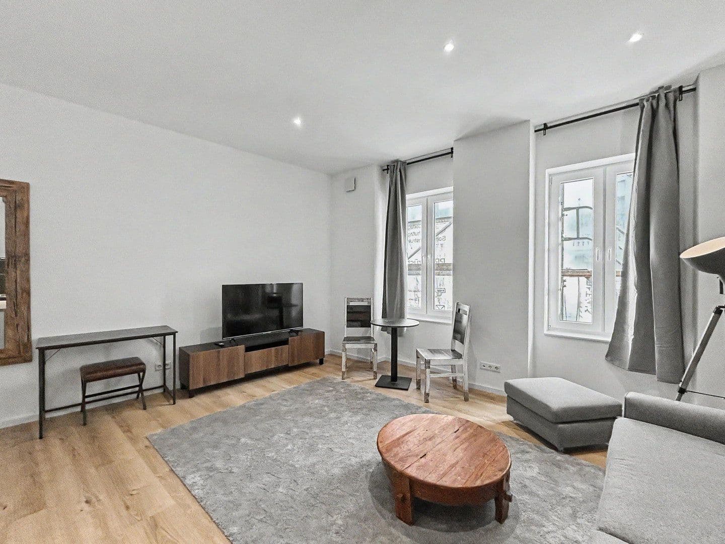 Pronájem bytu 2+1 40 m², Köln, Severní Porýní-Vestfálsko Pronájem bytu 2+1 40 m², Köln, Severní Porýní-Vestfálsko