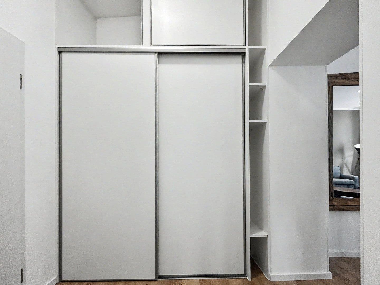 Pronájem bytu 2+1 40 m², Köln, Severní Porýní-Vestfálsko Pronájem bytu 2+1 40 m², Köln, Severní Porýní-Vestfálsko