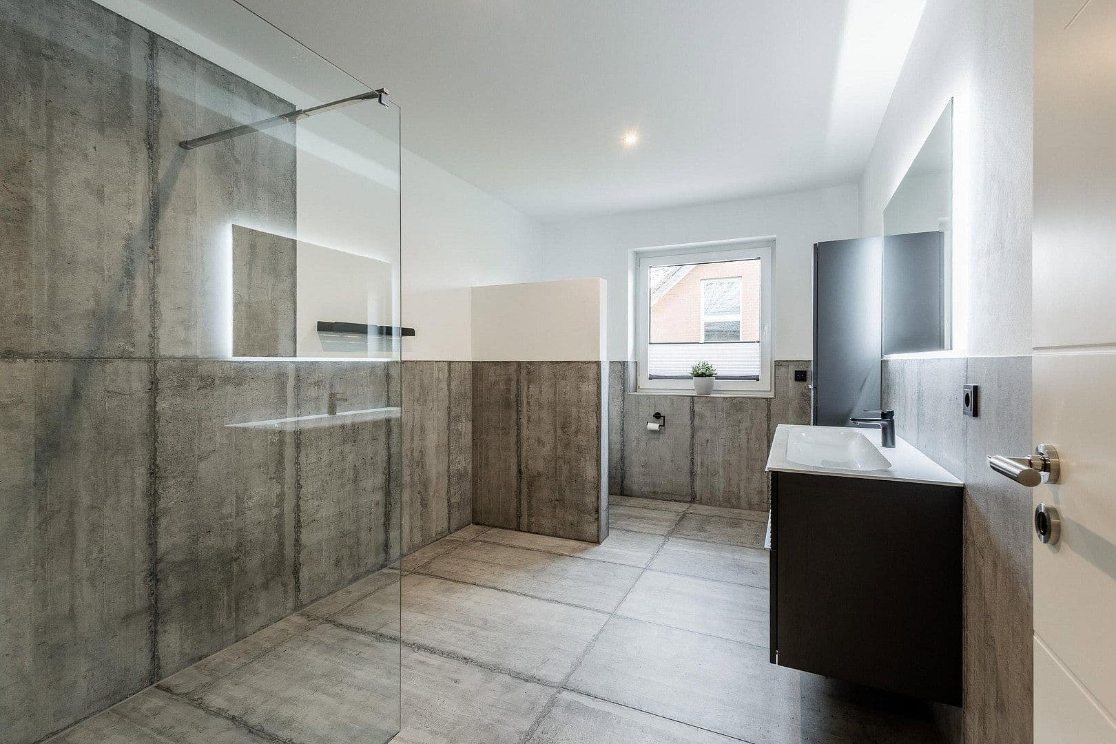 Prodej domu 188 m², pozemek 994 m², Rheinische Straße 35, Beckum, Severní Porýní-Vestfálsko Prodej domu 188 m², pozemek 994 m², Rheinische Straße 35, Beckum, Severní Porýní-Vestfálsko
