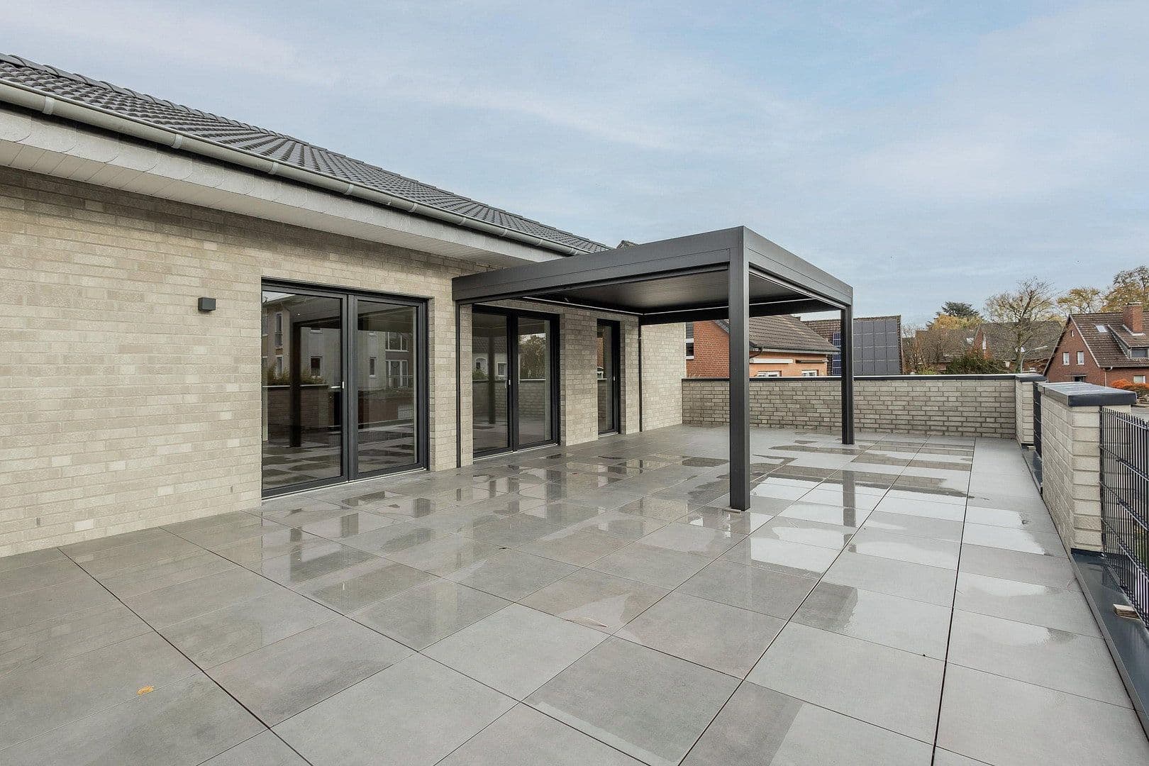Prodej domu 188 m², pozemek 994 m², Rheinische Straße 35, Beckum, Severní Porýní-Vestfálsko Prodej domu 188 m², pozemek 994 m², Rheinische Straße 35, Beckum, Severní Porýní-Vestfálsko