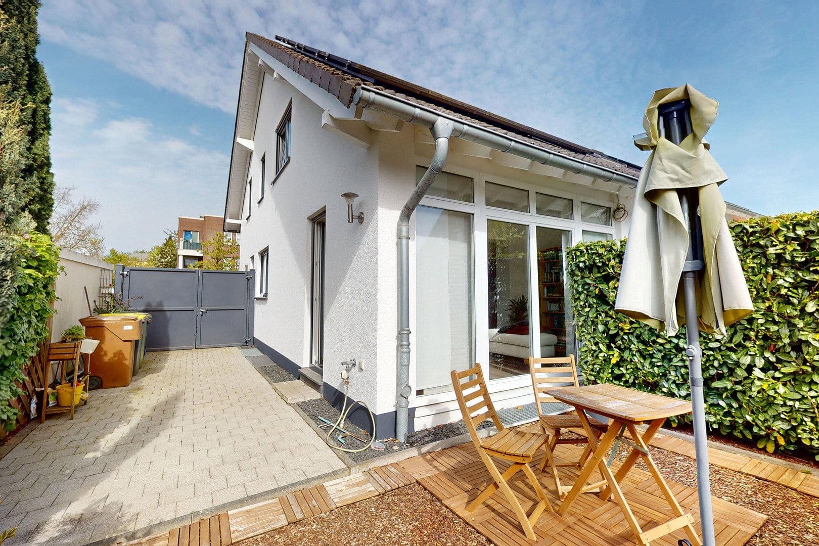 Prodej domu 290 m², pozemek 596 m², Christoph-Hufeland-Straße 5, Dormagen, Severní Porýní-Vestfálsko Prodej domu 290 m², pozemek 596 m², Christoph-Hufeland-Straße 5, Dormagen, Severní Porýní-Vestfálsko