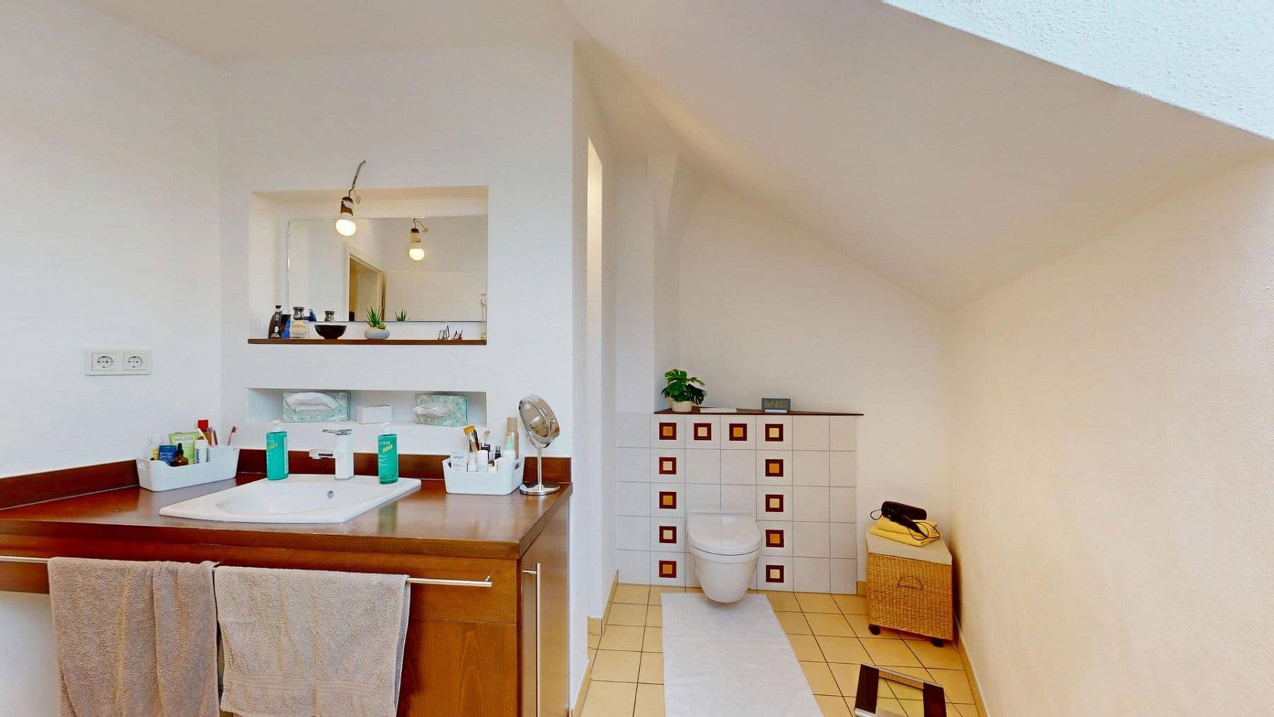 Prodej domu 290 m², pozemek 596 m², Christoph-Hufeland-Straße 5, Dormagen, Severní Porýní-Vestfálsko Prodej domu 290 m², pozemek 596 m², Christoph-Hufeland-Straße 5, Dormagen, Severní Porýní-Vestfálsko