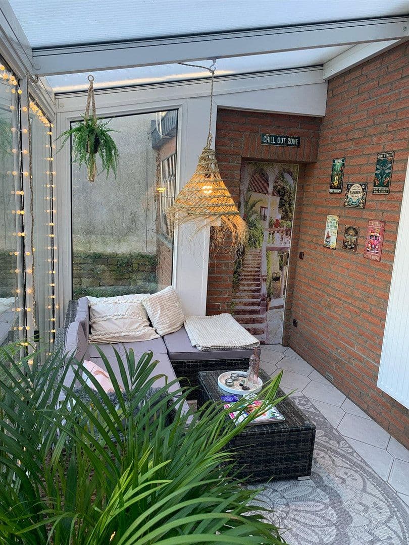 Pronájem bytu 3+1 93 m², Amselstr. 13a, Niederkassel, Severní Porýní-Vestfálsko Pronájem bytu 3+1 93 m², Amselstr. 13a, Niederkassel, Severní Porýní-Vestfálsko