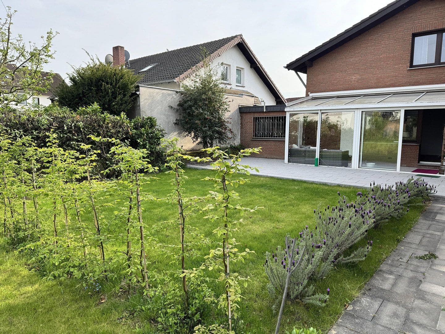 Pronájem bytu 3+1 93 m², Amselstr. 13a, Niederkassel, Severní Porýní-Vestfálsko Pronájem bytu 3+1 93 m², Amselstr. 13a, Niederkassel, Severní Porýní-Vestfálsko