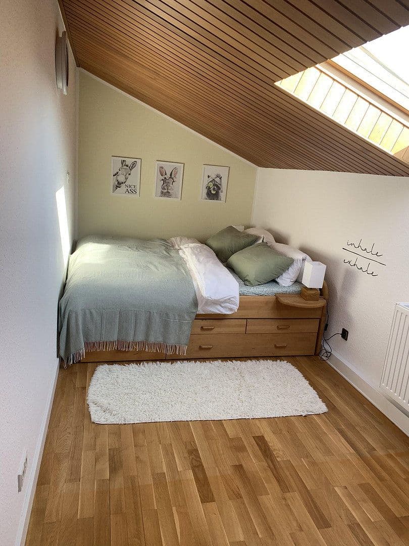 Pronájem bytu 3+1 93 m², Amselstr. 13a, Niederkassel, Severní Porýní-Vestfálsko Pronájem bytu 3+1 93 m², Amselstr. 13a, Niederkassel, Severní Porýní-Vestfálsko