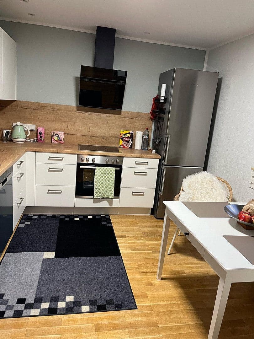 Pronájem bytu 3+1 93 m², Amselstr. 13a, Niederkassel, Severní Porýní-Vestfálsko Pronájem bytu 3+1 93 m², Amselstr. 13a, Niederkassel, Severní Porýní-Vestfálsko
