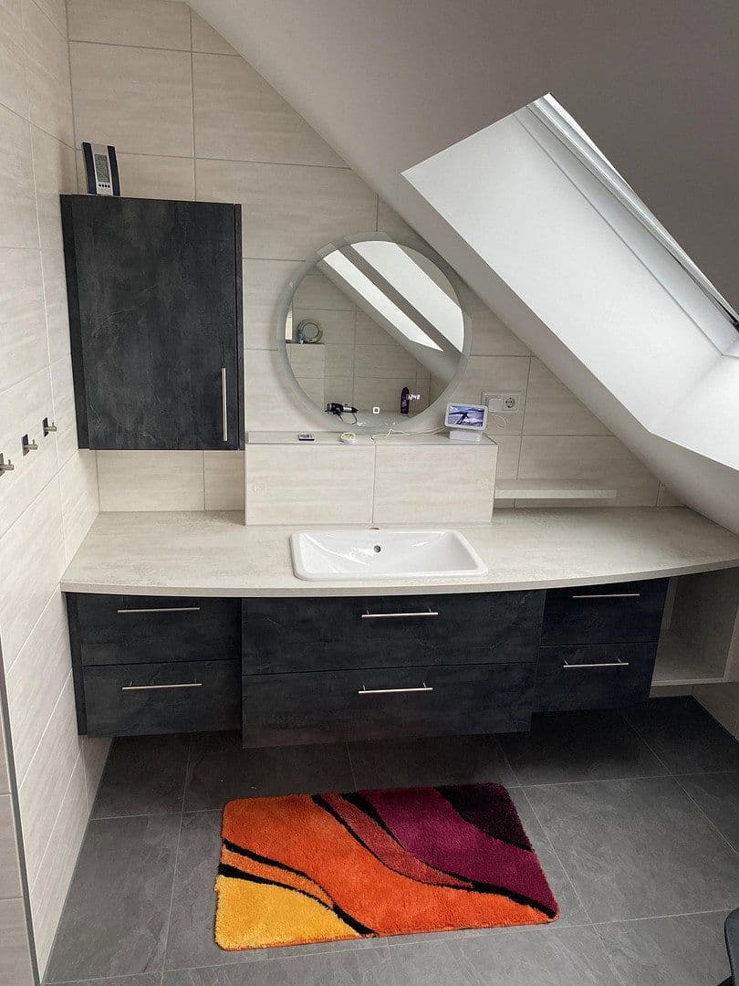 Prodej domu 160 m², pozemek 365 m², Langenfeld (Rheinland), Severní Porýní-Vestfálsko Prodej domu 160 m², pozemek 365 m², Langenfeld (Rheinland), Severní Porýní-Vestfálsko