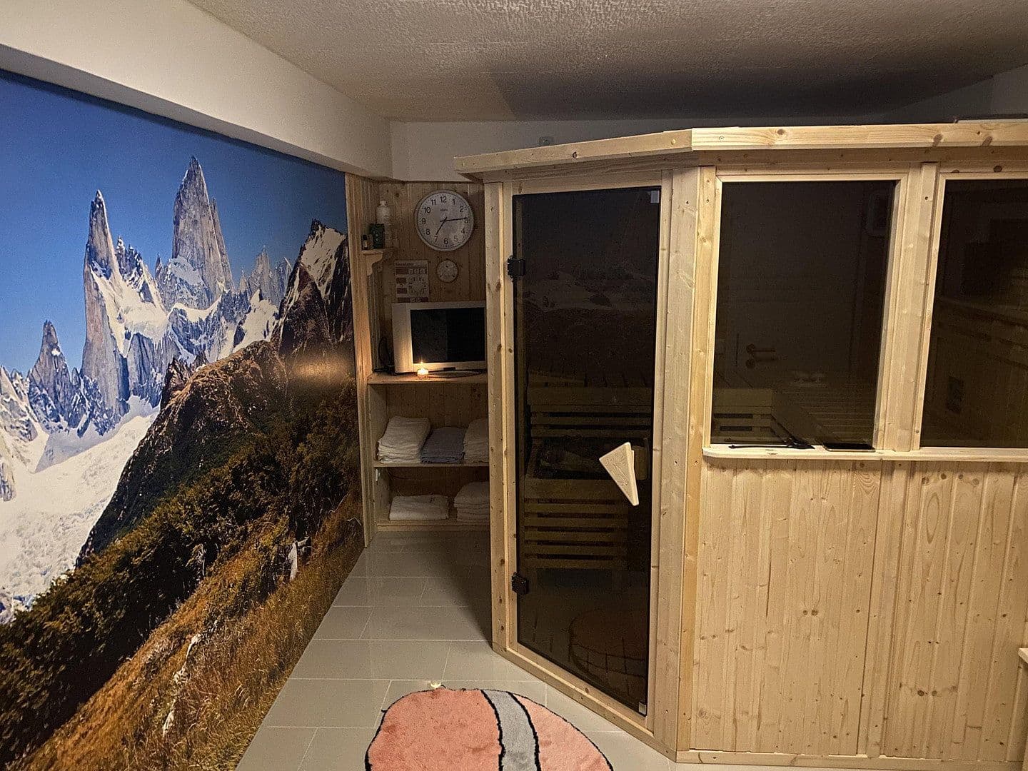 Prodej domu 160 m², pozemek 365 m², Langenfeld (Rheinland), Severní Porýní-Vestfálsko Prodej domu 160 m², pozemek 365 m², Langenfeld (Rheinland), Severní Porýní-Vestfálsko