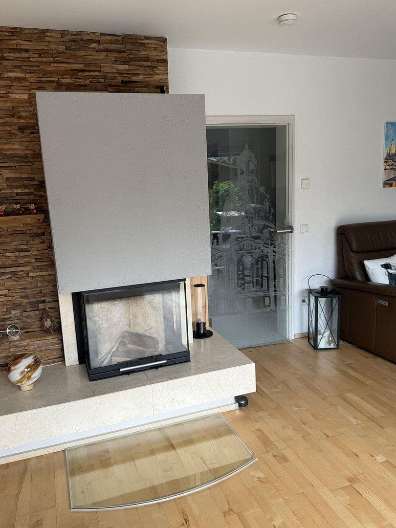 Prodej domu 160 m², pozemek 365 m², Langenfeld (Rheinland), Severní Porýní-Vestfálsko Prodej domu 160 m², pozemek 365 m², Langenfeld (Rheinland), Severní Porýní-Vestfálsko