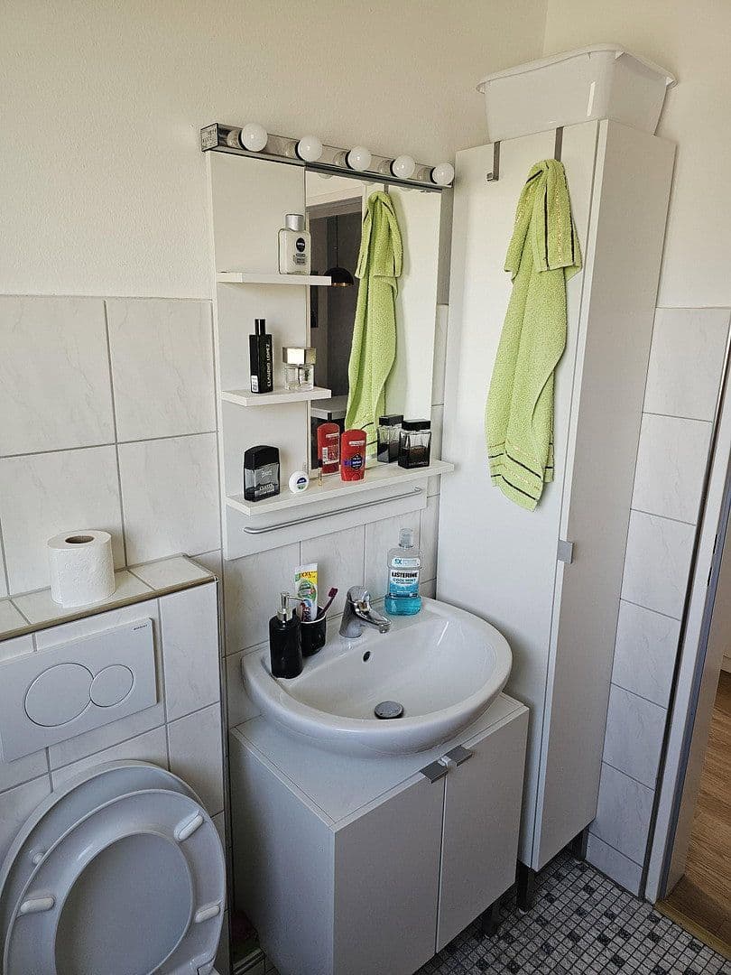 Pronájem bytu 2+1 50 m², Otto-Brenner-Straße 142, Bielefeld, Severní Porýní-Vestfálsko Pronájem bytu 2+1 50 m², Otto-Brenner-Straße 142, Bielefeld, Severní Porýní-Vestfálsko