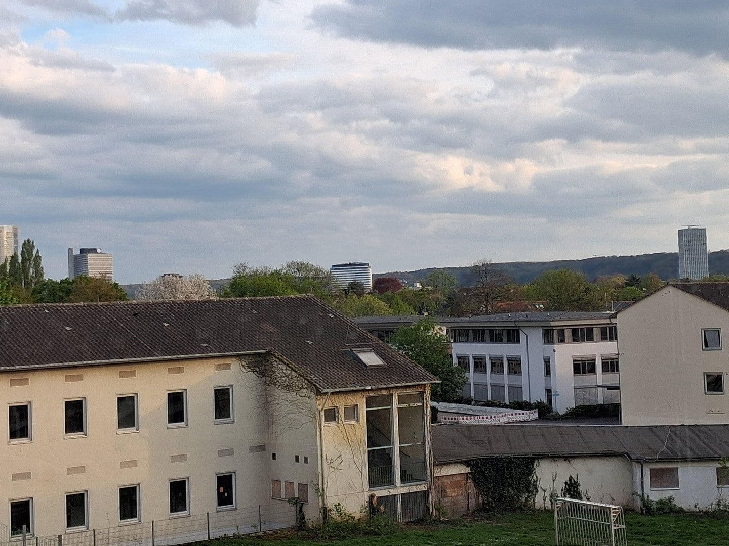 Prodej bytu 4+1 117 m², Bonn, Severní Porýní-Vestfálsko Prodej bytu 4+1 117 m², Bonn, Severní Porýní-Vestfálsko