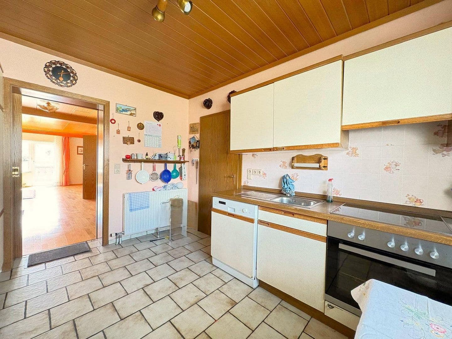 Prodej domu 318 m², pozemek 1.829 m², Aschaffenburger Str. 76-78, Babenhausen, Hessen Prodej domu 318 m², pozemek 1.829 m², Aschaffenburger Str. 76-78, Babenhausen, Hessen