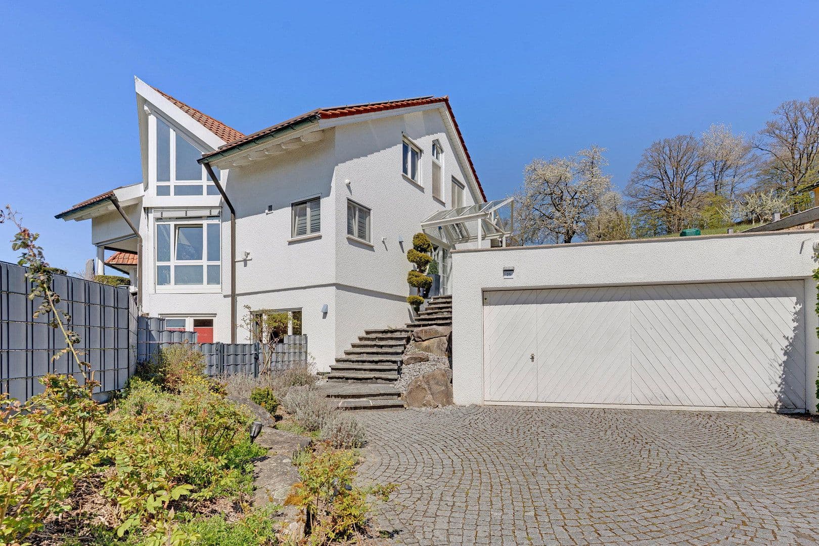 Prodej domu 285 m², pozemek 888 m², Gabweg 25, Oppenweiler, Bádensko-Württembersko Prodej domu 285 m², pozemek 888 m², Gabweg 25, Oppenweiler, Bádensko-Württembersko
