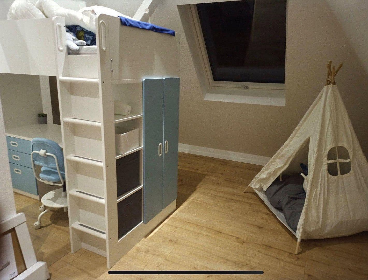 Pronájem bytu 4+1 110 m², Dorfbrunnenstr. 32, Wörth am Rhein, Porýní-Falc Pronájem bytu 4+1 110 m², Dorfbrunnenstr. 32, Wörth am Rhein, Porýní-Falc