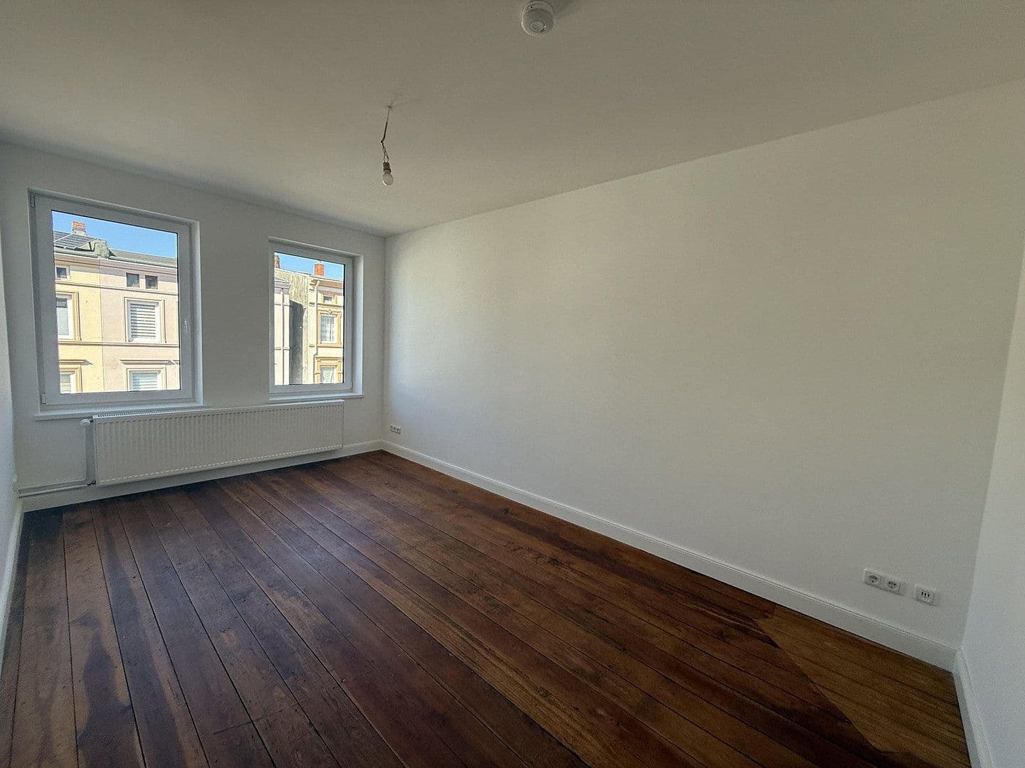 Pronájem bytu 4+1 54 m², Lübeck, Šlesvicko-Holštýnsko Pronájem bytu 4+1 54 m², Lübeck, Šlesvicko-Holštýnsko