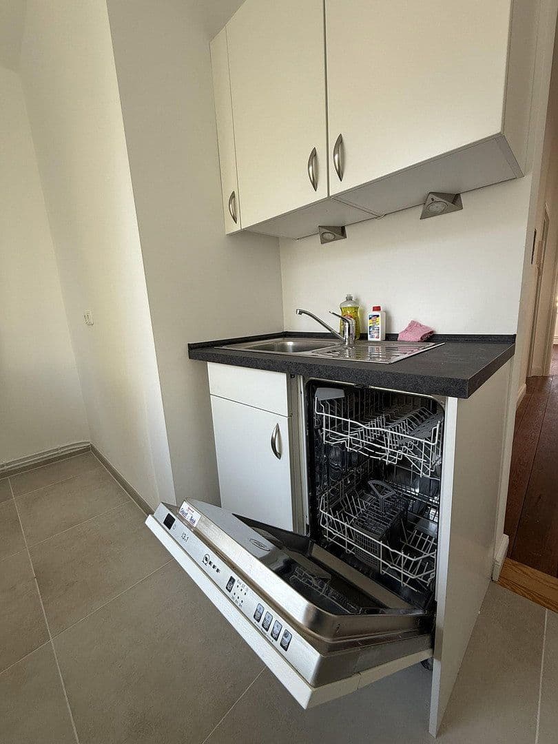 Pronájem bytu 4+1 54 m², Lübeck, Šlesvicko-Holštýnsko Pronájem bytu 4+1 54 m², Lübeck, Šlesvicko-Holštýnsko