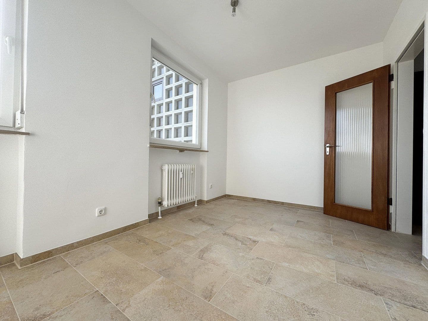 Pronájem bytu 3+1 85 m², Isarstraße 26, Regensburg, Bavorsko Pronájem bytu 3+1 85 m², Isarstraße 26, Regensburg, Bavorsko