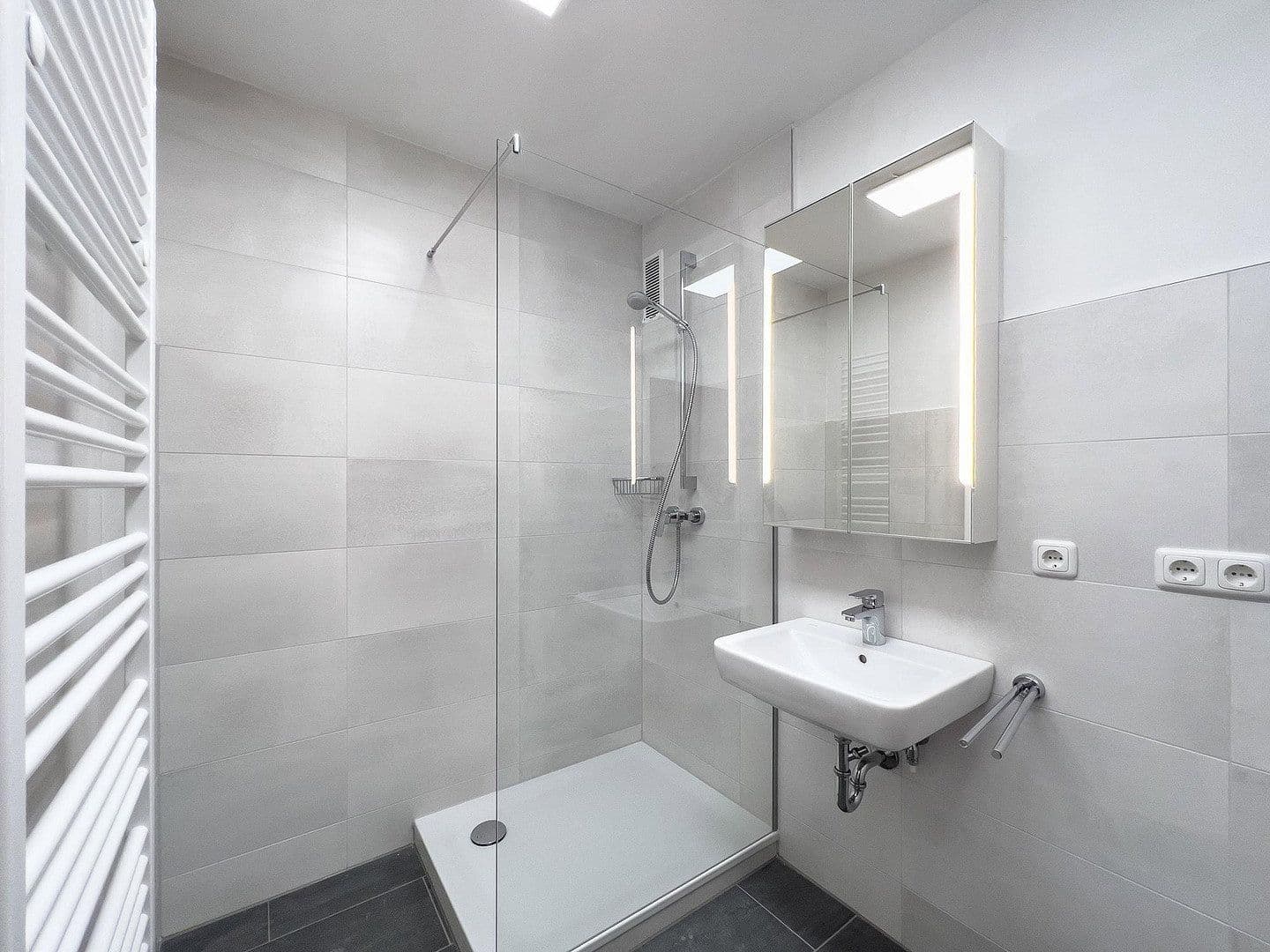 Pronájem bytu 3+1 85 m², Isarstraße 26, Regensburg, Bavorsko Pronájem bytu 3+1 85 m², Isarstraße 26, Regensburg, Bavorsko