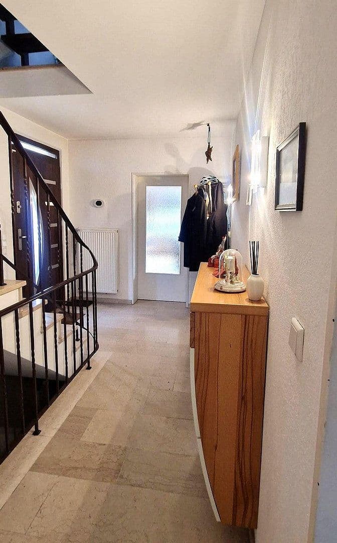 Prodej domu 170 m², pozemek 334 m², Kaarst, Severní Porýní-Vestfálsko Prodej domu 170 m², pozemek 334 m², Kaarst, Severní Porýní-Vestfálsko