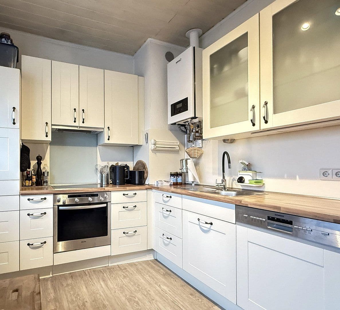 Pronájem bytu 2+kk 79 m², Mühlstraße 12A, Monsheim, Porýní-Falc Pronájem bytu 2+kk 79 m², Mühlstraße 12A, Monsheim, Porýní-Falc