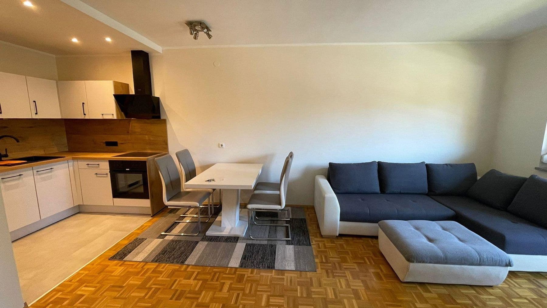 Prodej bytu 2+1 45 m², Schachterlweg 52, Klagenfurt am Wörthersee, Korutany Prodej bytu 2+1 45 m², Schachterlweg 52, Klagenfurt am Wörthersee, Korutany