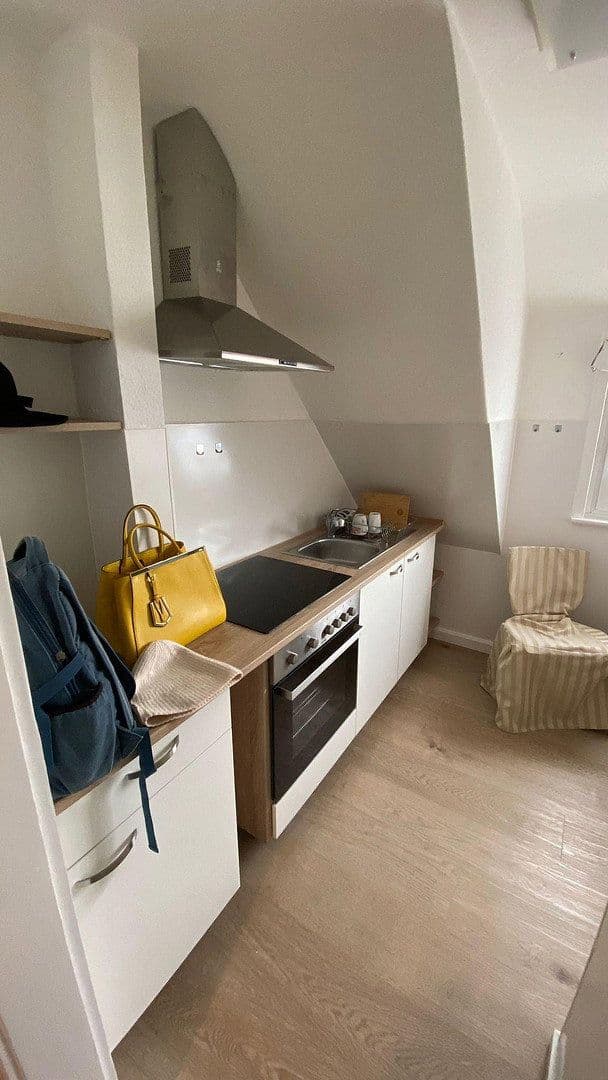 Pronájem bytu 2+kk 50 m², STUTTGART, Bádensko-Württembersko Pronájem bytu 2+kk 50 m², STUTTGART, Bádensko-Württembersko