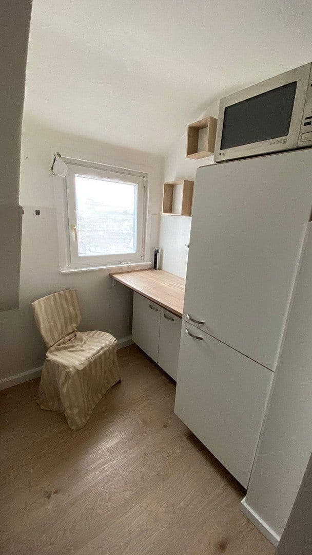 Pronájem bytu 2+kk 50 m², STUTTGART, Bádensko-Württembersko Pronájem bytu 2+kk 50 m², STUTTGART, Bádensko-Württembersko