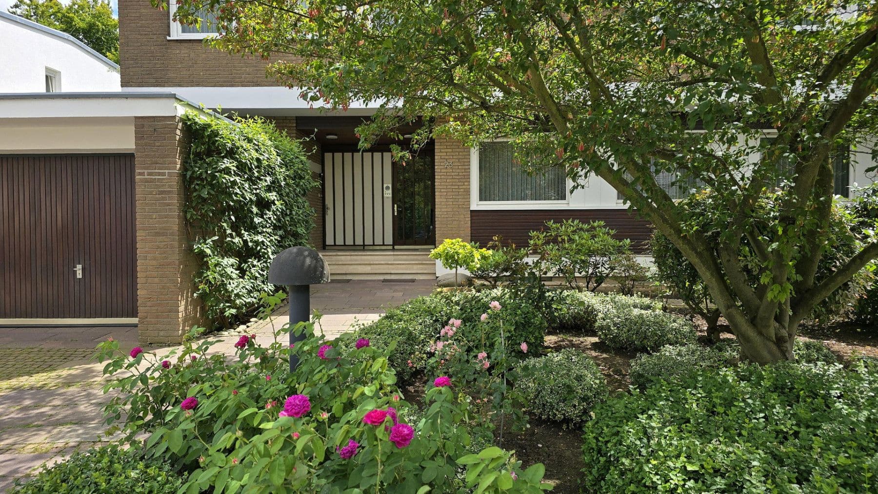 Prodej domu 308 m², pozemek 1.352 m², Moselstraße, Euskirchen, Severní Porýní-Vestfálsko Prodej domu 308 m², pozemek 1.352 m², Moselstraße, Euskirchen, Severní Porýní-Vestfálsko