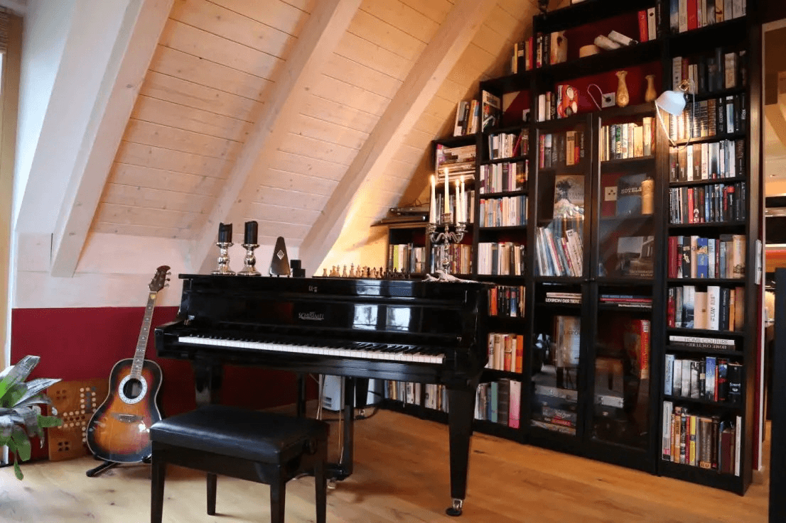 Pronájem bytu 5+1 141 m², Sudetendeutsche Straße 31a, München, Bavorsko Pronájem bytu 5+1 141 m², Sudetendeutsche Straße 31a, München, Bavorsko