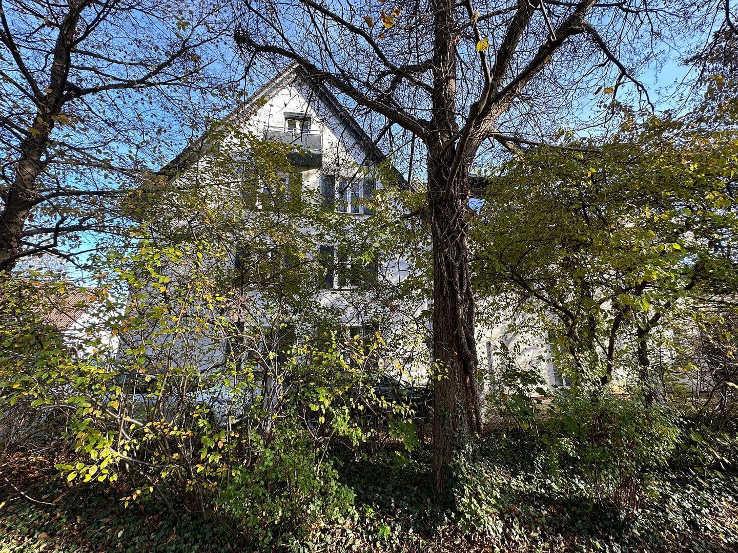 Pronájem bytu 5+1 141 m², Sudetendeutsche Straße 31a, München, Bavorsko Pronájem bytu 5+1 141 m², Sudetendeutsche Straße 31a, München, Bavorsko